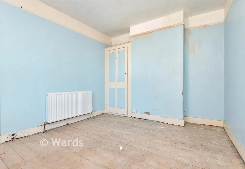 Bedroom 1 - Church Street, Broadstairs, Kent - Wards of Kent