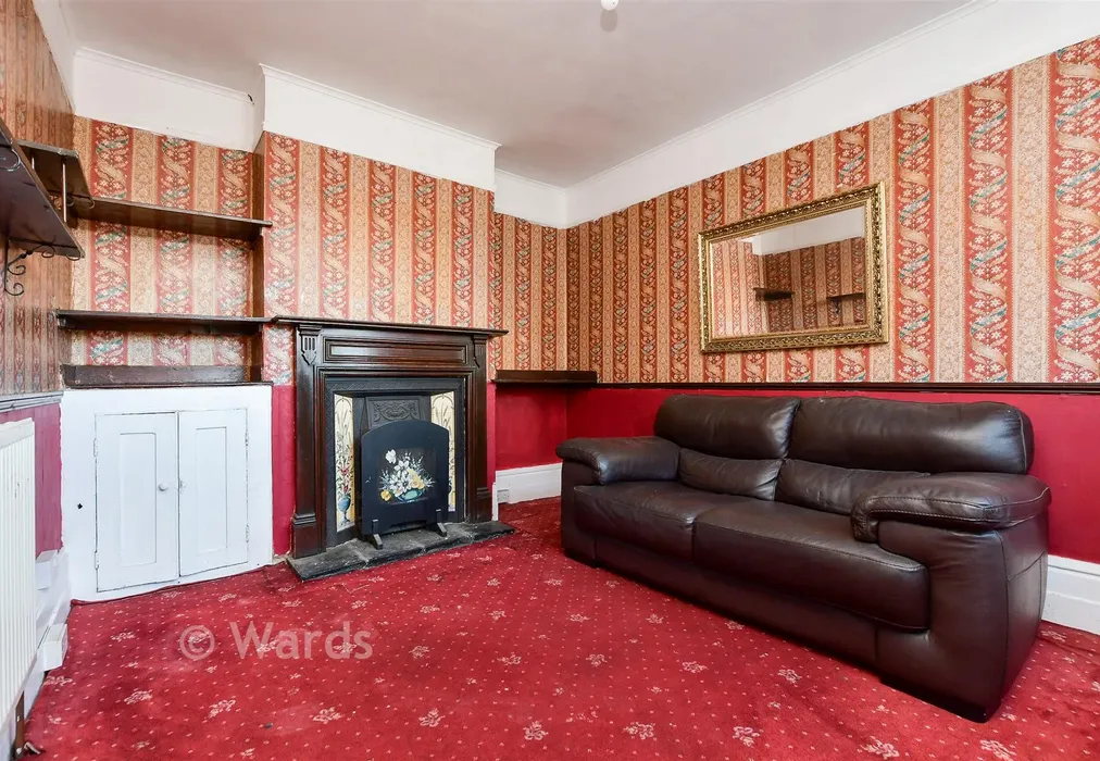 Lounge - Church Street, Broadstairs, Kent - Wards of Kent