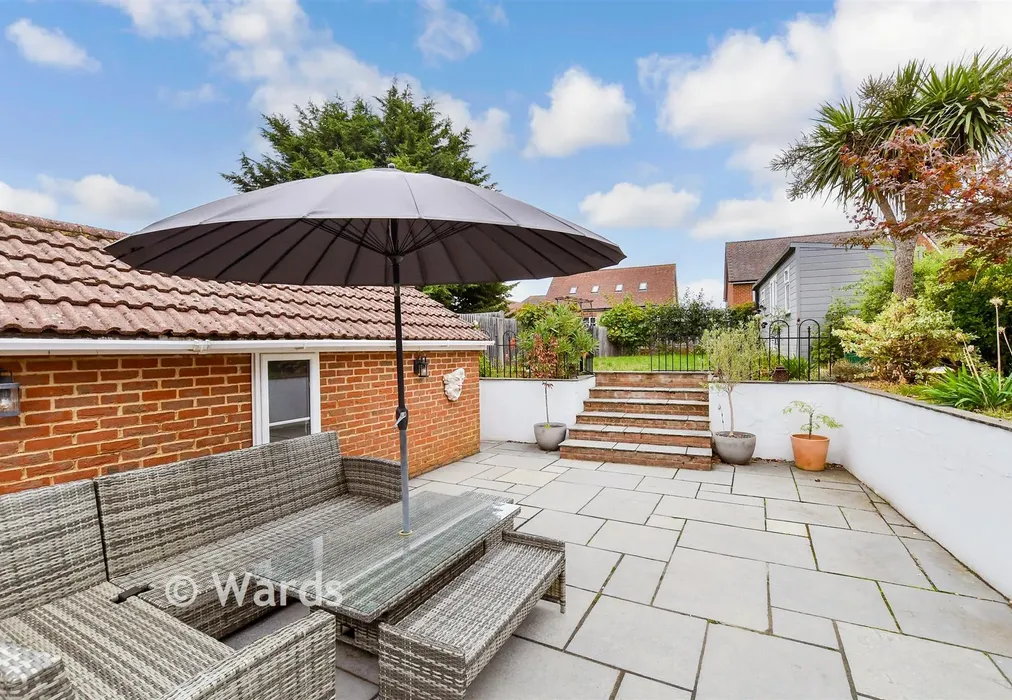 Rear Garden - New Hythe Lane, Larkfield, Kent - Wards of Kent