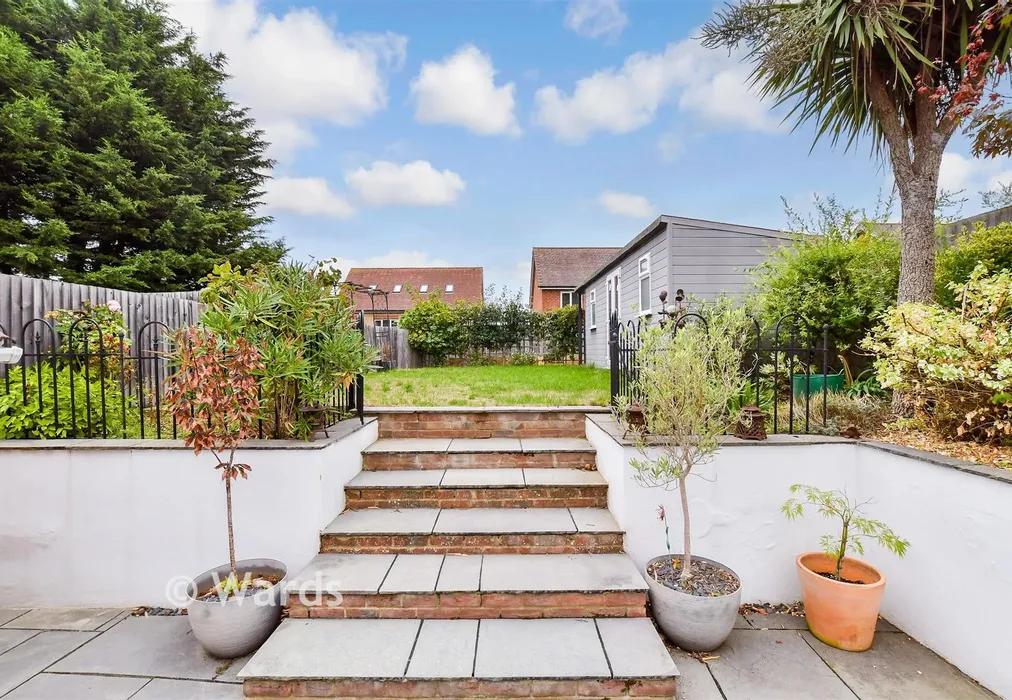 Rear Garden - New Hythe Lane, Larkfield, Kent - Wards of Kent
