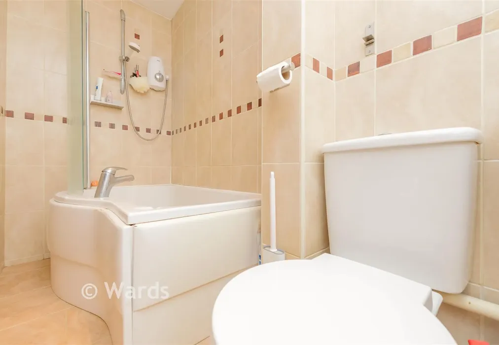 En-Suite Bathroom - Fawkham Avenue, Longfield, Kent - Wards of Kent