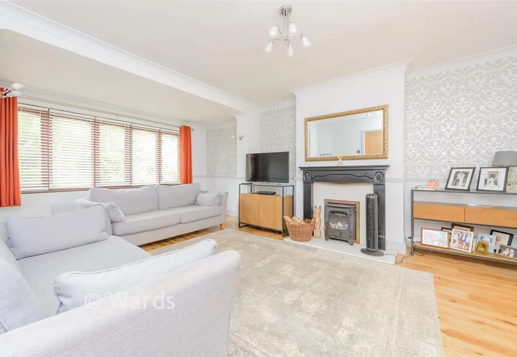 Lounge - Fawkham Avenue, Longfield, Kent - Wards of Kent