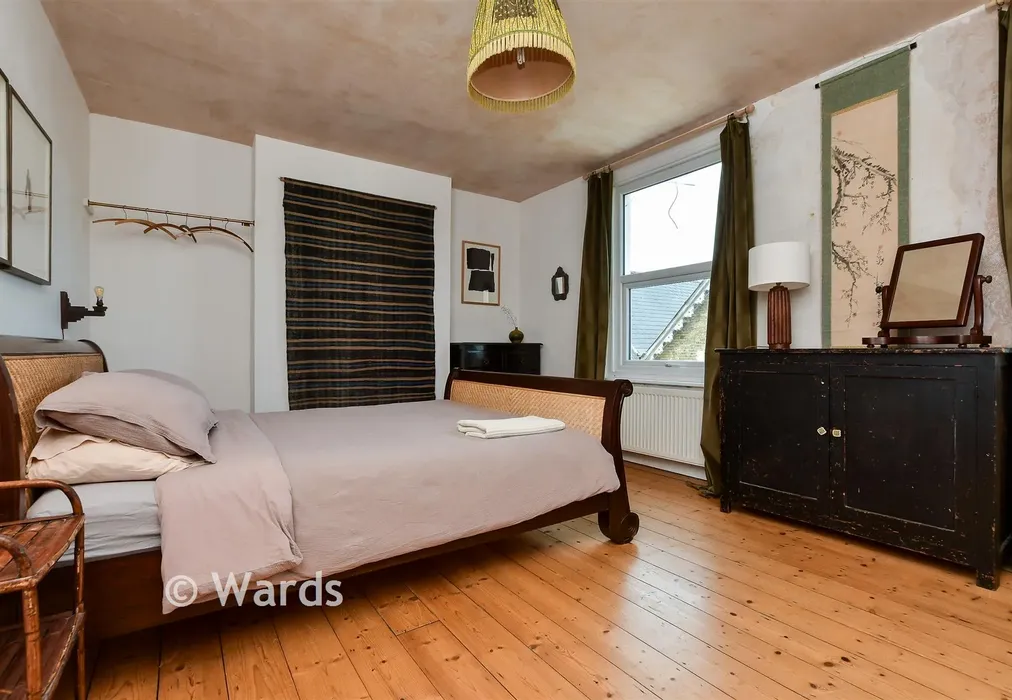Bedroom 2 - Grotto Hill, Cliftonville, Kent - Wards of Kent