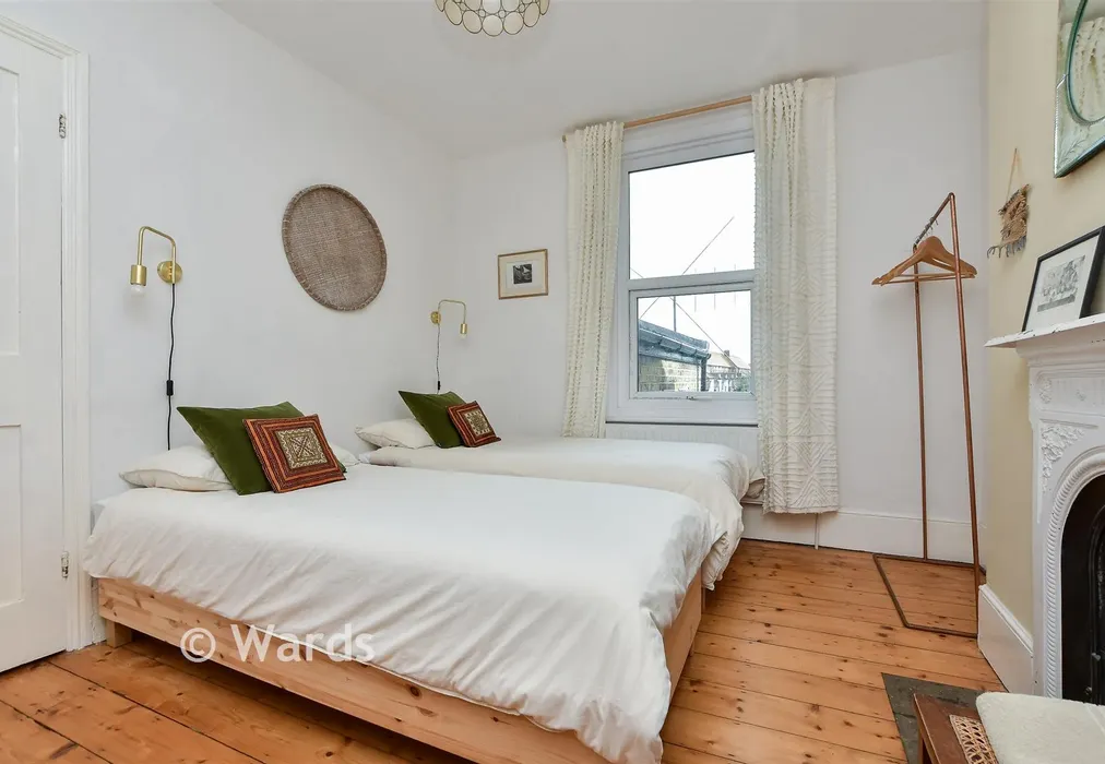 Bedroom 4 - Grotto Hill, Cliftonville, Kent - Wards of Kent