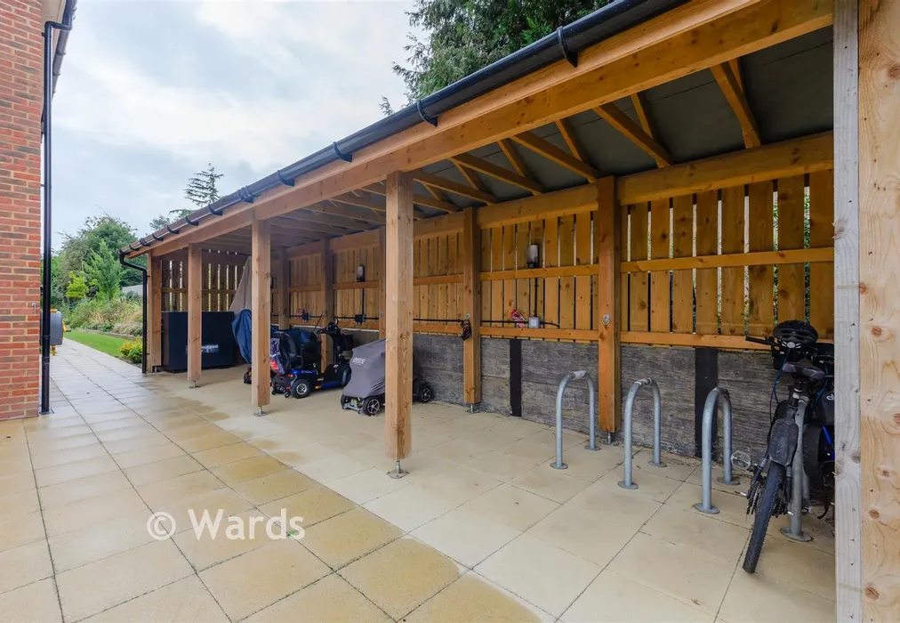 Workshop/Outbuildings - High Street, Rainham, Kent - Wards of Kent