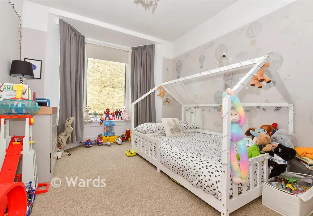 Bedroom 1 - South Road, Herne Bay, Kent - Wards of Kent