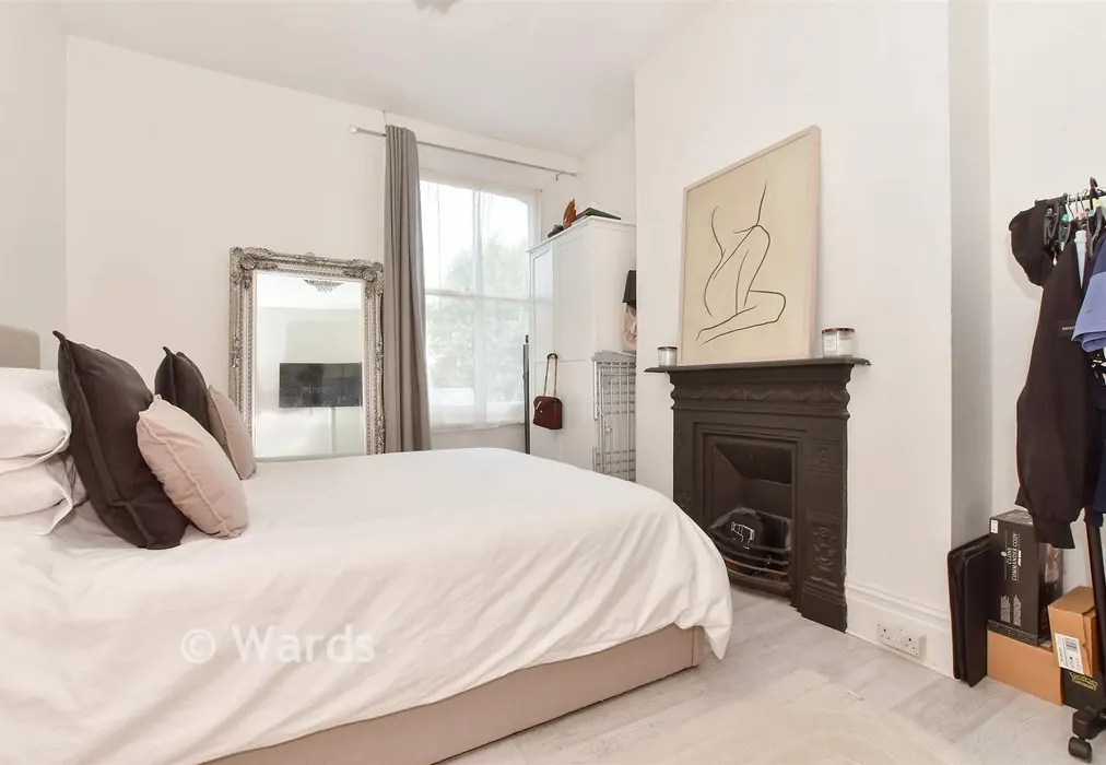Bedroom 2 - South Road, Herne Bay, Kent - Wards of Kent