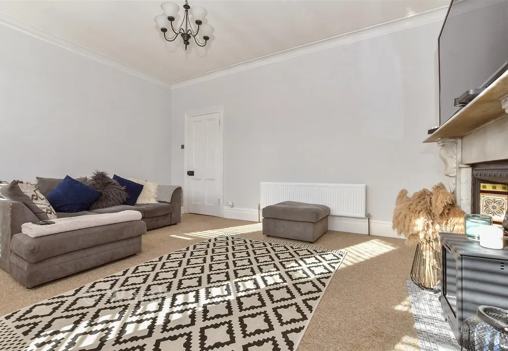Lounge - South Road, Herne Bay, Kent - Wards of Kent