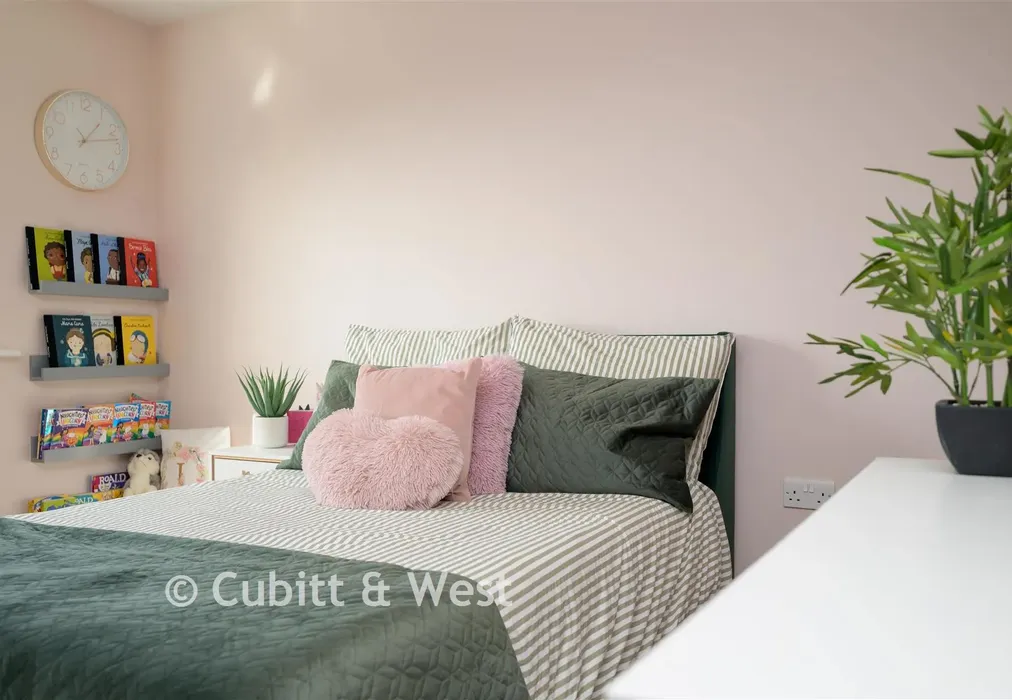 Internal Lifestyle Photograph - Beare Green, Dorking, Surrey - Wards of Kent