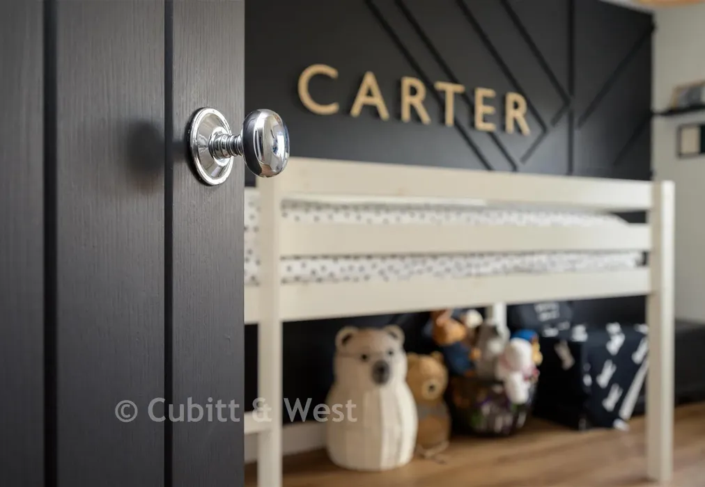 Internal Lifestyle Photograph - Beare Green, Dorking, Surrey - Wards of Kent