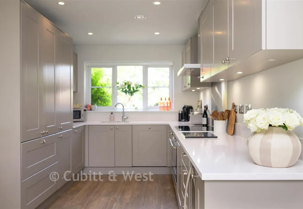 Internal Lifestyle Photograph - Beare Green, Dorking, Surrey - Wards of Kent