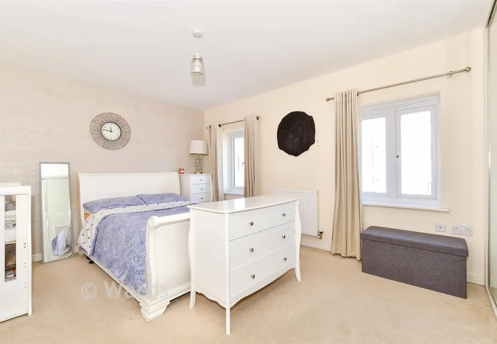 Bedroom 1 - Melrose Close, Loose, Maidstone, Kent - Wards of Kent