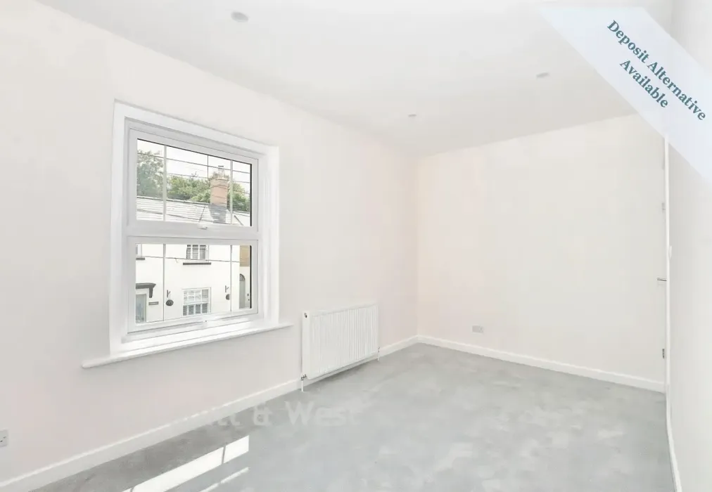 Bedroom - AVAILABLE NOW! London Road, Forest Row, RH18 - Wards of Kent