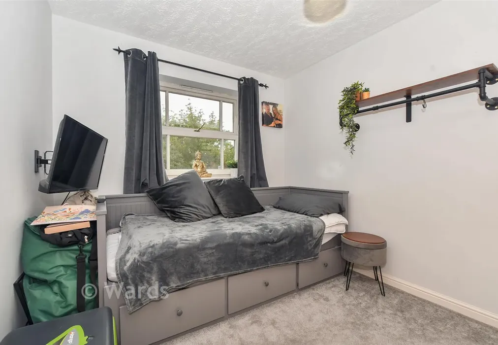 Bedroom 2 - Bluebell Walks, Paddock Wood, Tonbridge, Kent - Wards of Kent