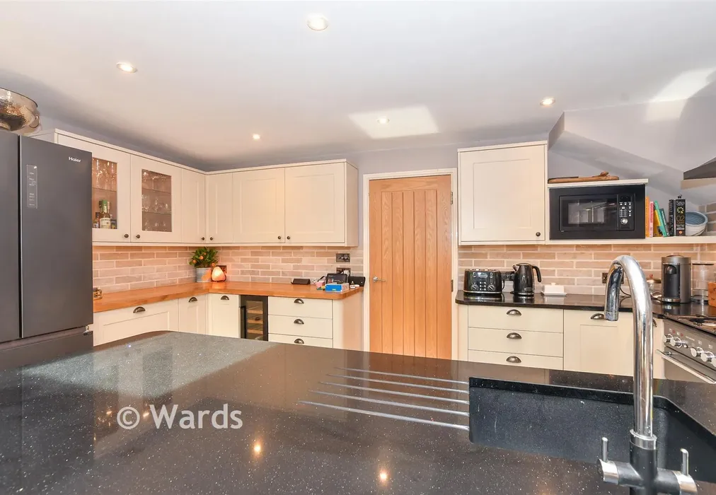 Kitchen/Diner - Bluebell Walks, Paddock Wood, Tonbridge, Kent - Wards of Kent