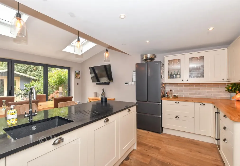 Kitchen/Diner - Bluebell Walks, Paddock Wood, Tonbridge, Kent - Wards of Kent