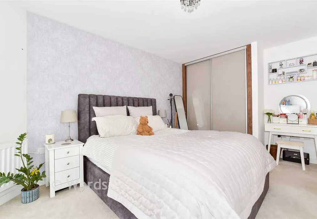 Bedroom 1 - Salomons Grove, Southborough, Tunbridge Wells, Kent - Wards of Kent