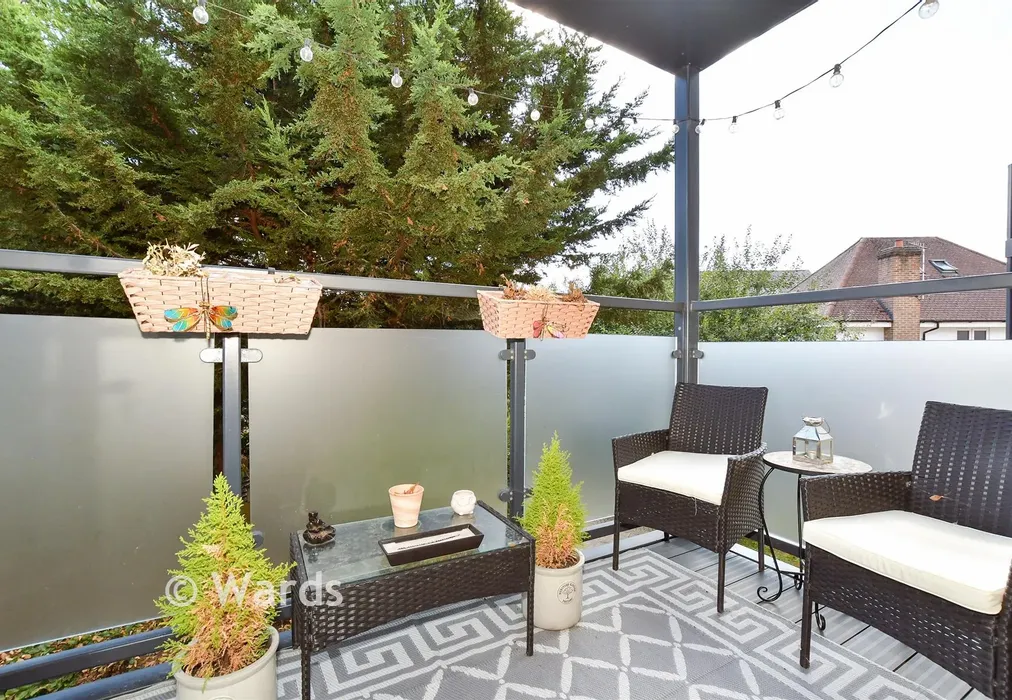 Balcony - Salomons Grove, Southborough, Tunbridge Wells, Kent - Wards of Kent