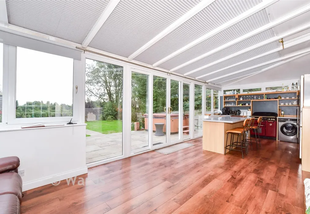 Kitchen/Diner - Lughorse Lane, Hunton, Maidstone, Kent - Wards of Kent