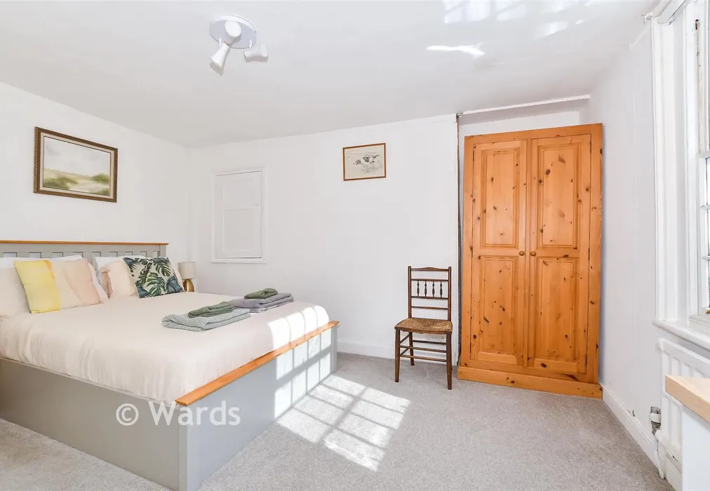 Bedroom 2 - Lughorse Lane, Hunton, Maidstone, Kent - Wards of Kent