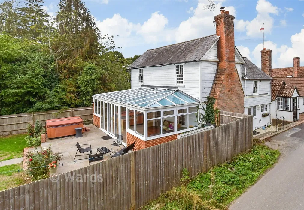 External (Web) - Lughorse Lane, Hunton, Maidstone, Kent - Wards of Kent