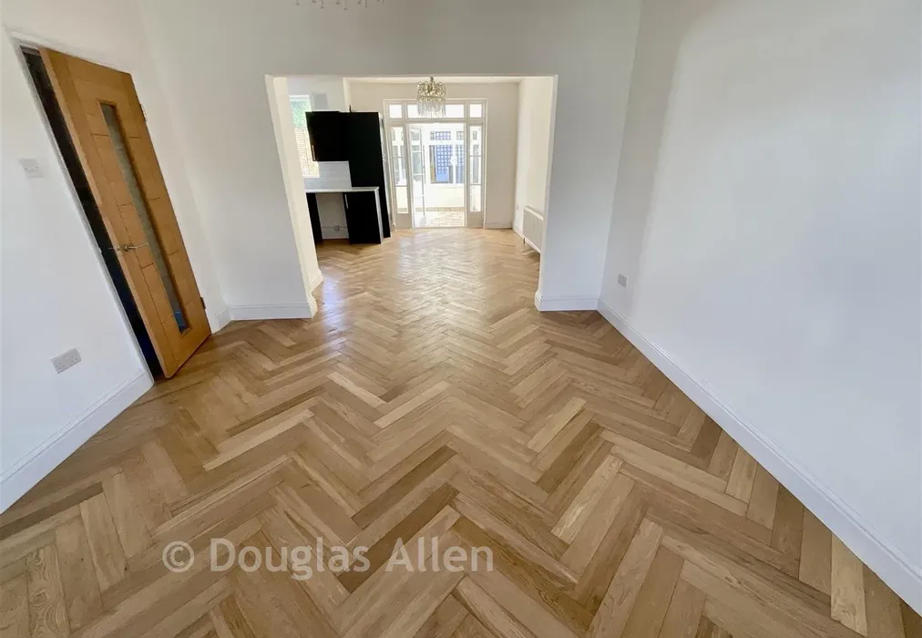 Lounge - Tufton Road, Chingford - Wards of Kent