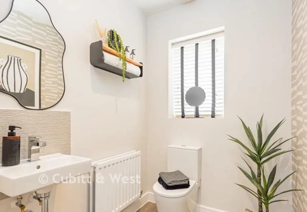 Downstairs Cloakroom - The Frogmore, The Cygnets, Heather Lane, South Chailey, East Sussex - Wards of Kent