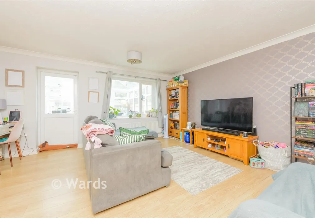 Lounge/Diner - Island Way East, St Mary's Island, Chatham, Kent - Wards of Kent