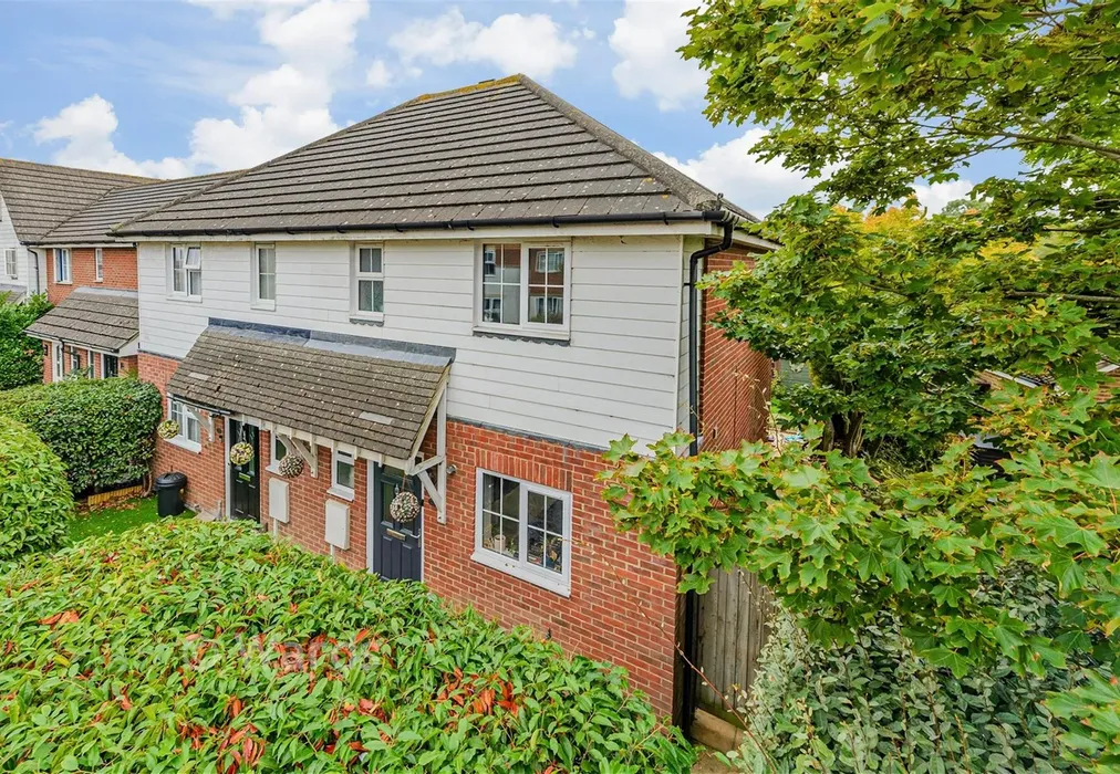 External Web - Island Way East, St Mary's Island, Chatham, Kent - Wards of Kent