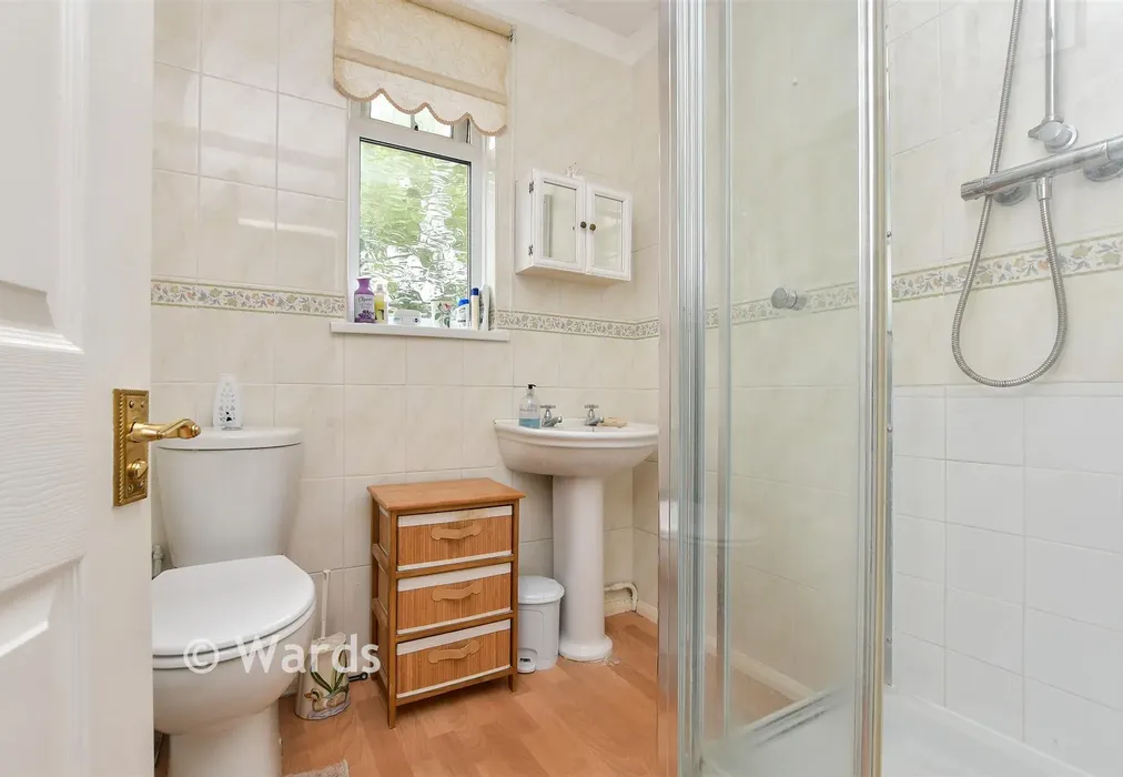 Shower Room - Rosebery Avenue, Ramsgate, Kent - Wards of Kent