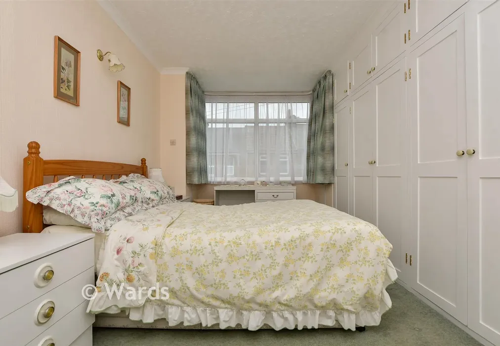 Bedroom 1 - Rosebery Avenue, Ramsgate, Kent - Wards of Kent