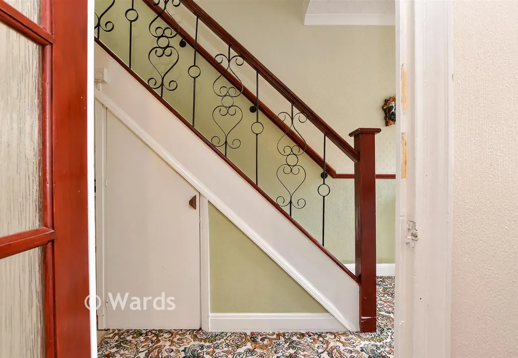 Hallway - Rosebery Avenue, Ramsgate, Kent - Wards of Kent