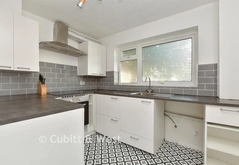 Kitchen - Carshalton Road, Sutton, Surrey - Wards of Kent