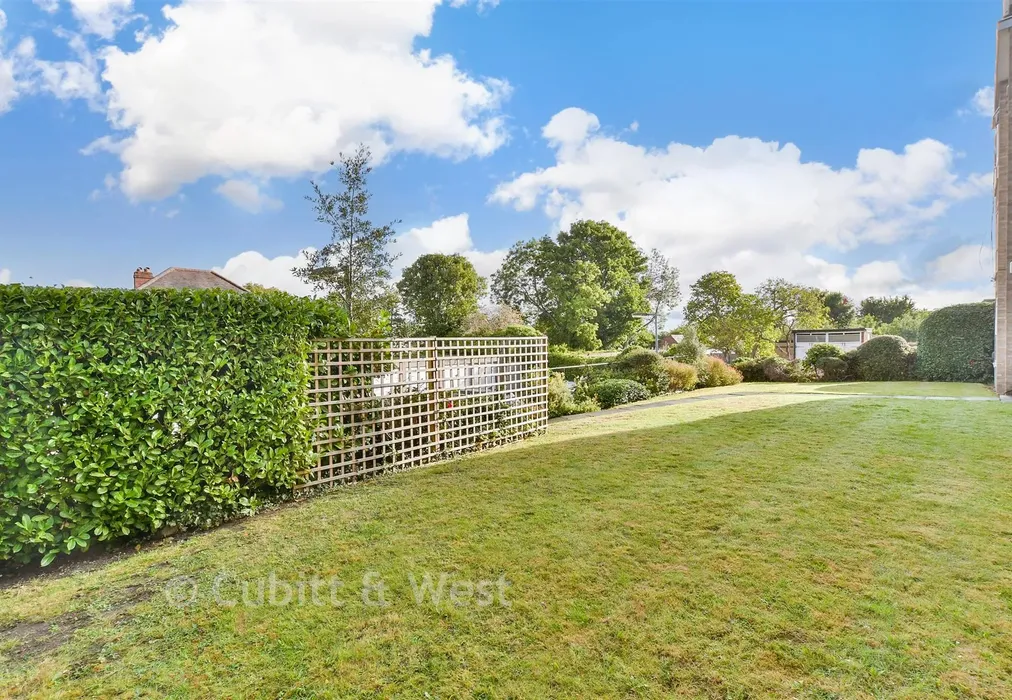 Communal Gardens - Carshalton Road, Sutton, Surrey - Wards of Kent