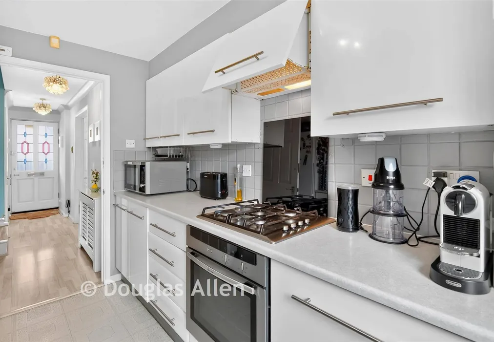 Kitchen - Barley Lane, Romford, Essex - Wards of Kent