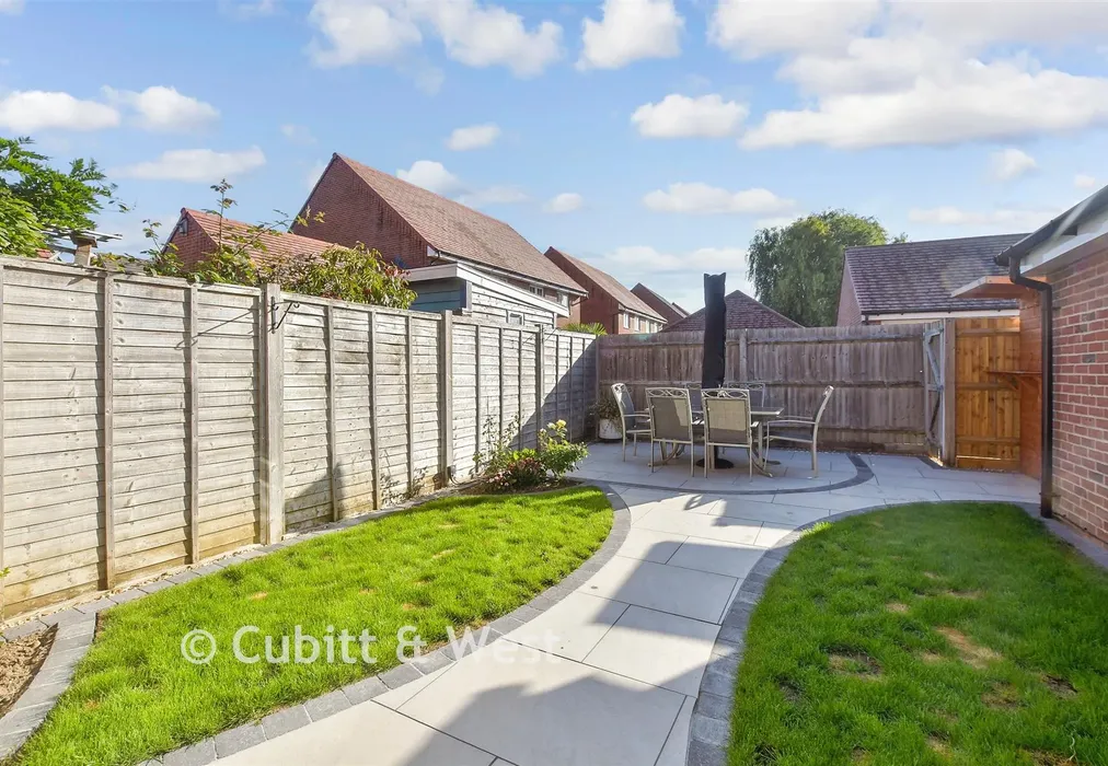 Rear Garden - Benjamin Gray Drive, Littlehampton, West Sussex - Wards of Kent