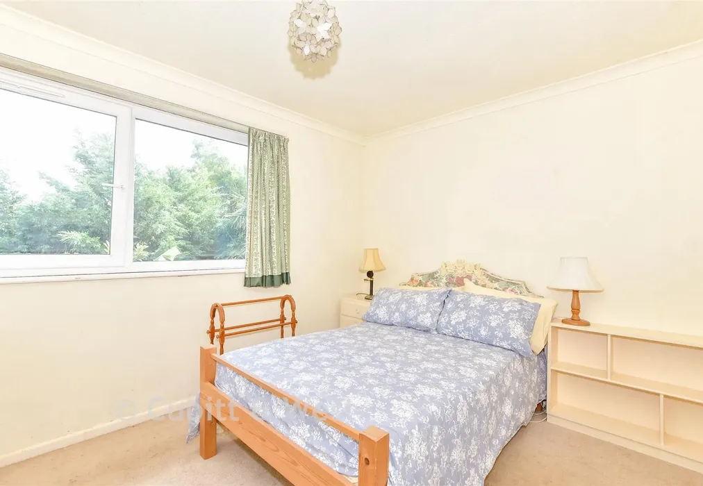 Bedroom 3 - Maisemore Gardens, Emsworth, Hampshire - Wards of Kent