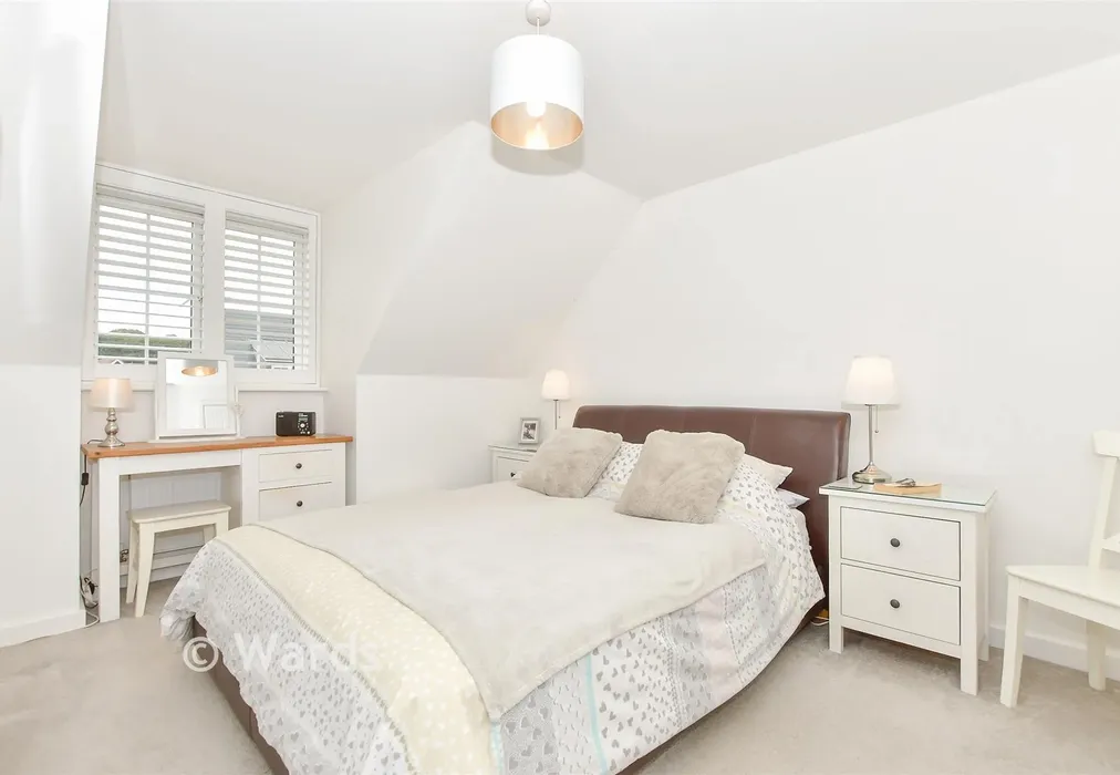 Bedroom 1 - Caldecott Road, Maidstone, Kent - Wards of Kent