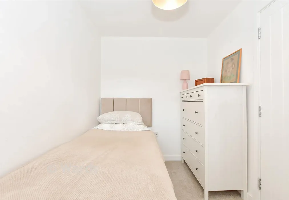 Bedroom 3 - Caldecott Road, Maidstone, Kent - Wards of Kent