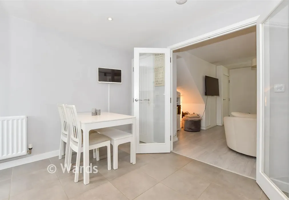 Kitchen/Diner - Caldecott Road, Maidstone, Kent - Wards of Kent