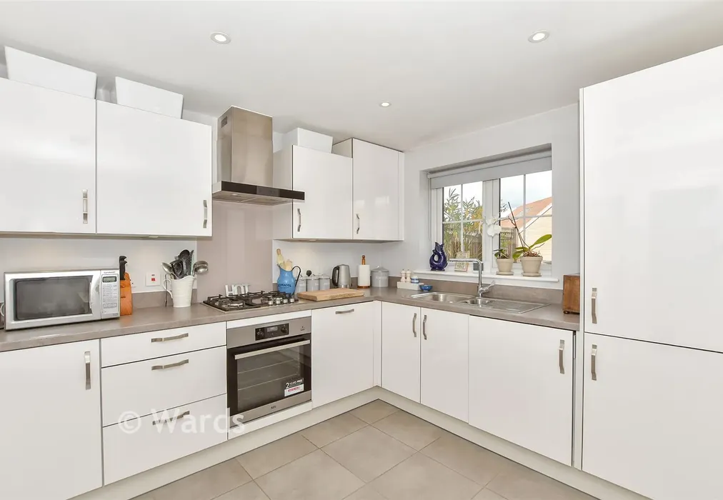 Kitchen/Diner - Caldecott Road, Maidstone, Kent - Wards of Kent