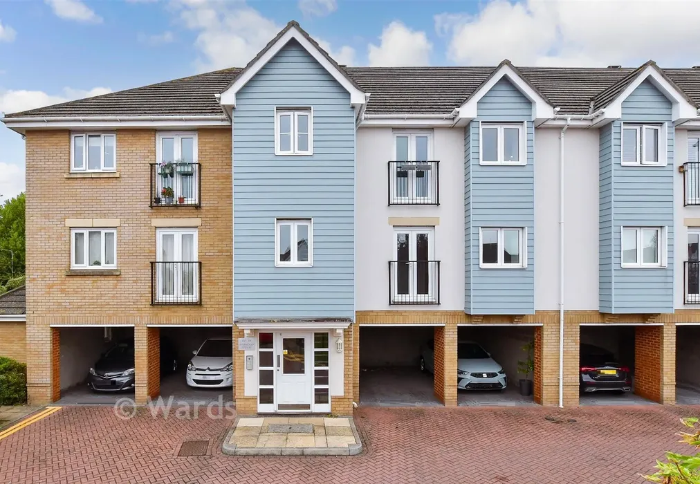 Front (Web). - Sherwood Avenue, Larkfield, Aylesford, Kent - Wards of Kent