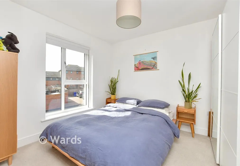 Bedroom 2 - Bethell Road, Faversham, Kent - Wards of Kent