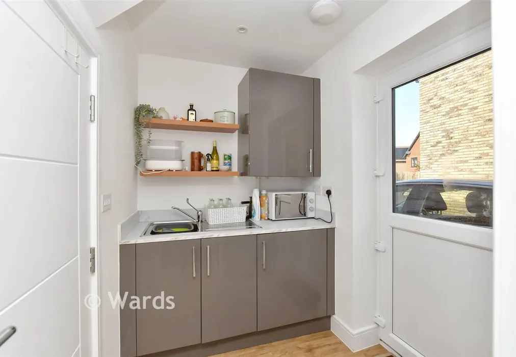 Utility Room - Bethell Road, Faversham, Kent - Wards of Kent