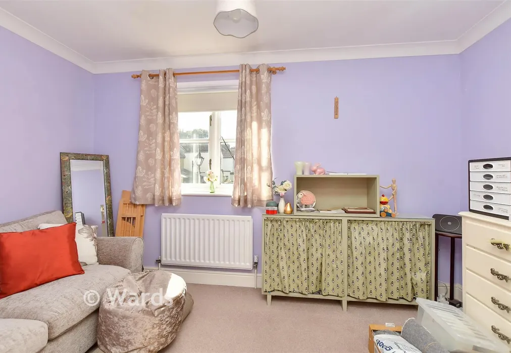 Bedroom 2 - Fielding Street, Faversham, Kent - Wards of Kent