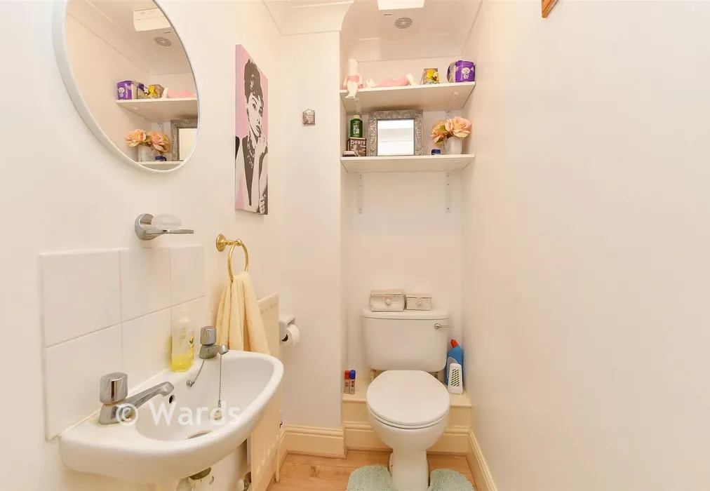 Internal Feature - Fielding Street, Faversham, Kent - Wards of Kent