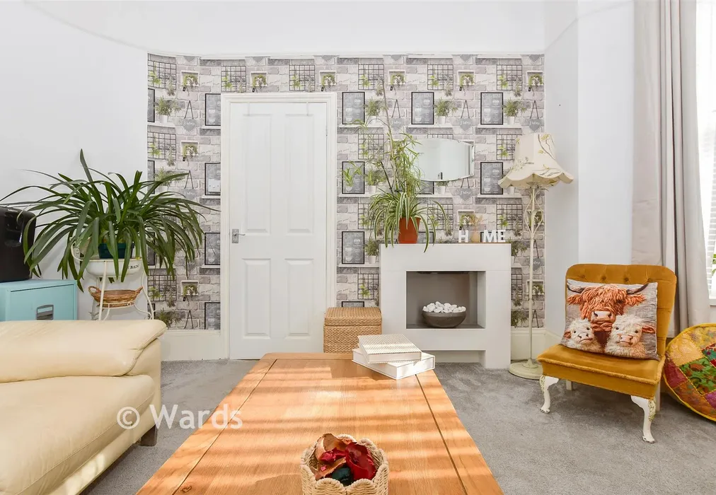 Internal Lifestyle Photograph - Clarendon Road, Dover, Kent - Wards of Kent