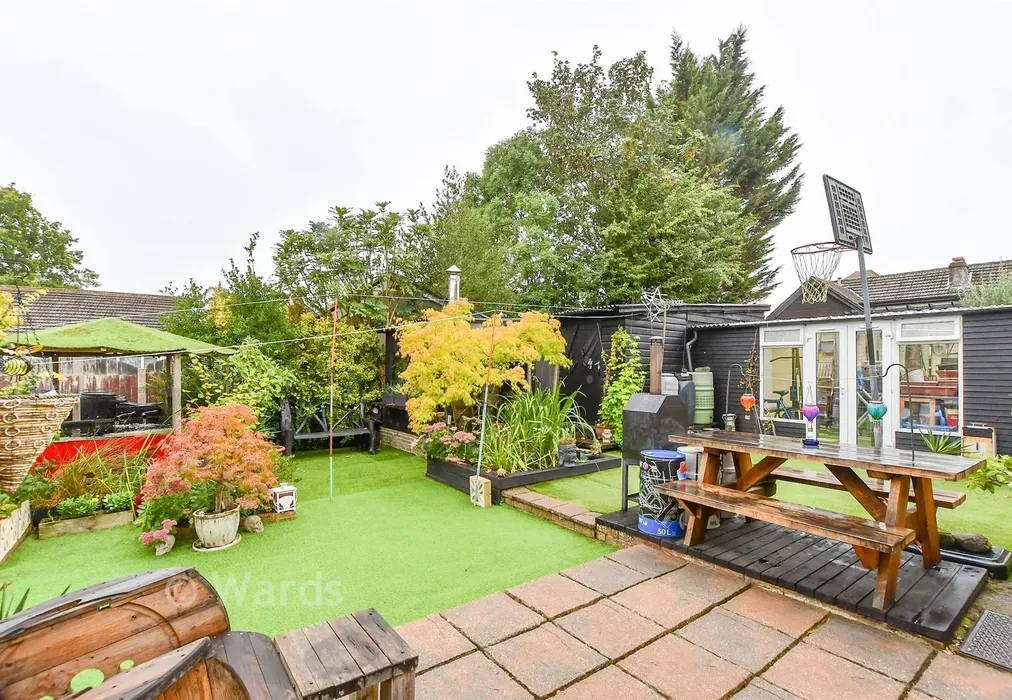 Rear Garden - Hever Wood Road, West Kingsdown, Sevenoaks, Kent - Wards of Kent