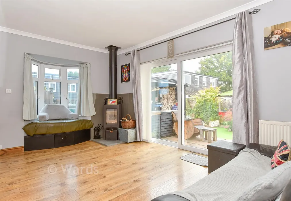 Lounge - Hever Wood Road, West Kingsdown, Sevenoaks, Kent - Wards of Kent