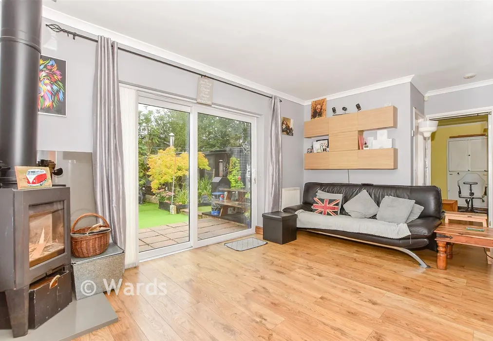 Lounge - Hever Wood Road, West Kingsdown, Sevenoaks, Kent - Wards of Kent